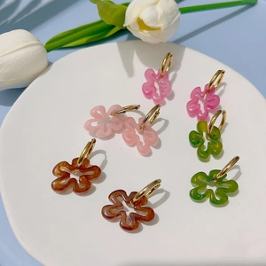 Boucles D'oreilles Créoles Fleur Acier Inoxydable Plaqué Or Résine Translucide Pendentifs Bijoux Doux Femme
