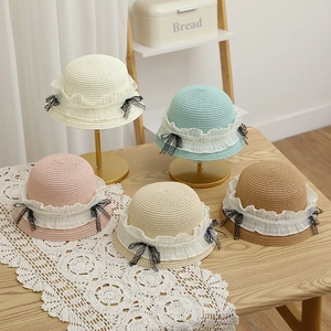 Chapeaux de paille pour enfants avec dentelle florale et nœuds en couleurs pastel variées