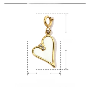 Detailed parameter diagram showing 24mm gold heart pendant made of steel and shell