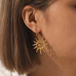 Sun Drop Earrings 18K Gold Plated Stainless Steel Hammered Texture Spiral Center Sunburst Vintage Jewelry For Women