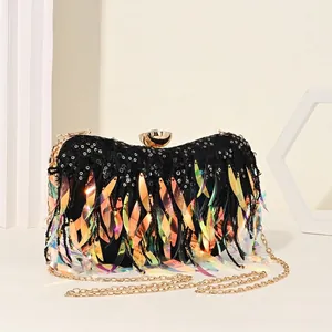 Elegante schwarze Abendtasche mit holografischen Pailletten und goldenem Verschluss
