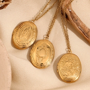 Vintage 18K gold plated stainless steel oval locket necklaces with floral engravings