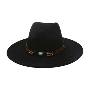 Zwarte western cowboyhoed met brede rand en decoratieve band met turquoise steen