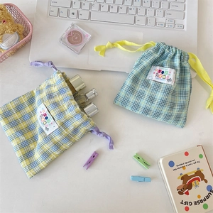 Pochette de rangement à carreaux avec cordon pour maquillage et voyage