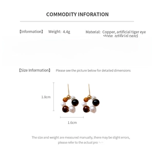 Size chart and details for vintage pearl earrings with dimensions and material info