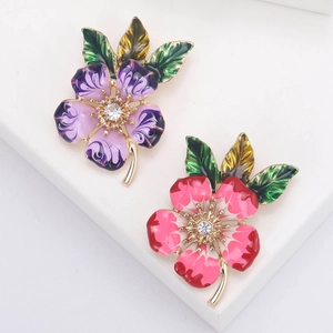 Korean Style Alloy Enamel Flower Brooch Rhinestone Peach Blossom Corsage Pin For Women Wedding Party Elegant Fashion Jewelry