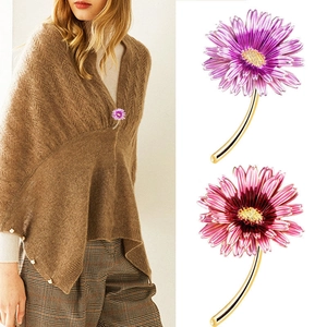 Elegant daisy flower brooches in purple and pink enamel with golden stem for sweaters