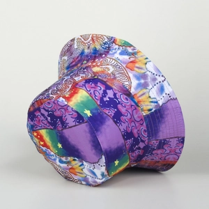 Bob tie-dye galaxie coloré pour l'été avec design de protection solaire réversible