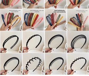 Close-up of matte non-slip headbands showing wave and serrated teeth details
