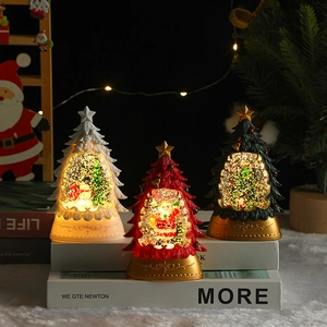 Lot de trois lanternes de sapin de Noël à LED avec flocons pour décoration de table festive