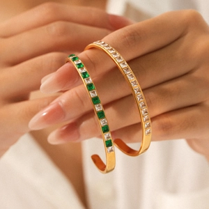 Bracelets joncs ouverts en acier inoxydable 18K avec zircons incrustés pour femmes