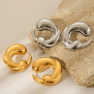 Irregular Fluid Metal Hoop Earrings 18K Gold Plated Stainless Steel Geometric Chunky Studs For Women Modern Ins Style