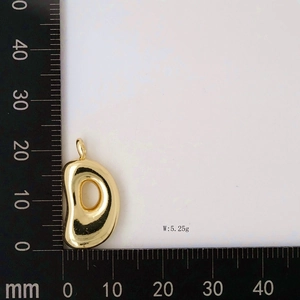 Detailed scale measurement of a gold alphabet D balloon pendant showing 19mm height