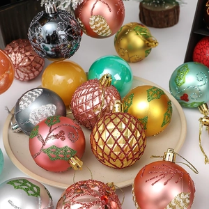 Set of 12 painted Christmas tree balls 6cm with glitter and matte textures in a dish