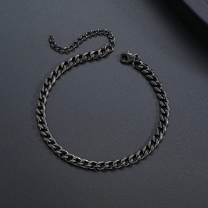 Bracelet gourmette noir gunmetal en acier inoxydable avec fermoir mousqueton réglable