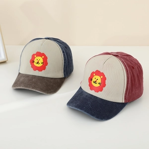 Detailed embroidery of cartoon lion on washed cotton canvas baseball cap for children