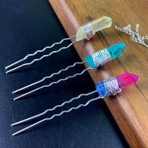 Handcrafted crystal U-shaped hairpins with wire wrapping in yellow, blue and pink