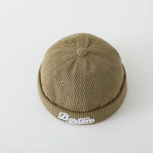 Bonnet docker en velours côtelé kaki pour enfants avec broderie Boston blanche élégante