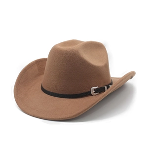 Chapeau de cowboy en laine marron foncé avec bandeau en cuir noir et boucle argentée