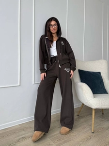 Ensemble survêtement oversize marron foncé pour femme avec sweat à capuche et broderie