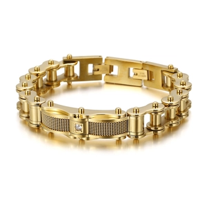 Bracciale a catena da moto in acciaio inossidabile dorato con diamante centrale su fondo bianco