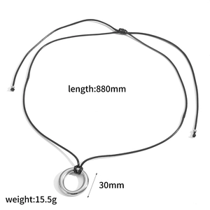 Detailed dimensions of heart pendant necklace with length 880mm and weight 15.5g