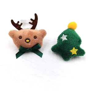 Christmas plush brooch set featuring a reindeer with bow and embroidered green tree