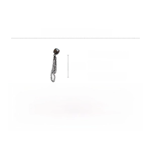 Detailed view of titanium steel chain earring with size markers and 9g weight info