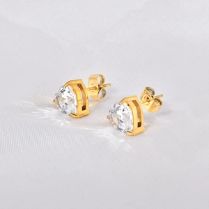 18k gold plated heart stud earrings with white heart-shaped cubic zirconia crystals