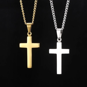 Colliers avec pendentif croix en acier inoxydable or et argent avec chaînes torsadées
