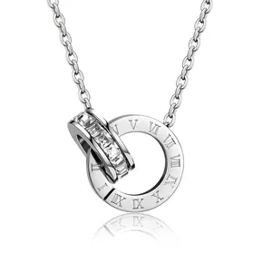 Collier en acier inoxydable plaqué or rose 18 carats avec chiffres romains et zircons