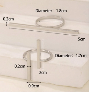 Specifiche dettagliate delle dimensioni per anelli geometrici in argento con misure