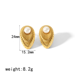 18k gold plated shell shaped pearl earrings with ribbed texture and dimension specs