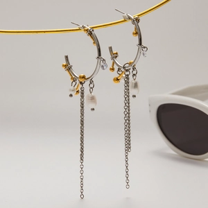 Luxury stainless steel tassel earrings with baroque pearls and rhinestones on gold stand