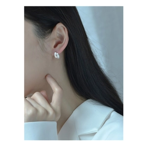 Élégantes boucles d'oreilles créoles S925 en argent sterling à lignes multicouches style chic