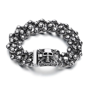 Gothic skull link bracelet in vintage silver stainless steel for men with punk rock design