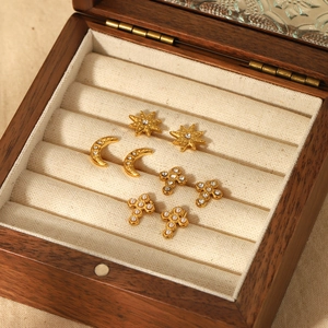 Vintage French Style 18K Gold Plated Stainless Steel Stud Earrings With Rhinestone And Imitation Artificial Pearl Cross Star Shapes