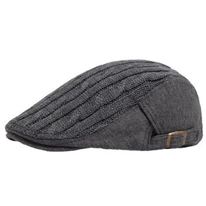 Thick knitted dark grey flat cap for men and women with adjustable metal buckle side
