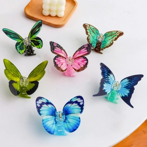 Butterfly Hair Claw Clip Acrylic Gradient Bionic Wings Strong Grip Hair Accessories For Women