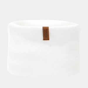 Close-up of white knitted neck warmer with a brown leather label featuring IACUGGL text