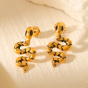 Schlangenform Ohrstecker Edelstahl Vergoldet Schwarz Emaille Personalisierter Modeschmuck Für Damen