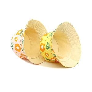 Chapeaux de soleil en coton pour bambins avec motifs floraux roses et jaunes en toile