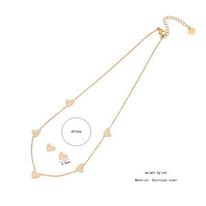 Spécifications détaillées du kit collier et boucles d'oreilles cœur en acier inoxydable