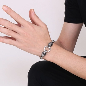 Bracelet homme en acier inoxydable avec pendentifs tête de mort argentés et anneau