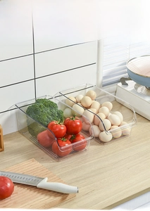 Clear PET kitchen storage box with U-shaped opening for fresh vegetables and eggs