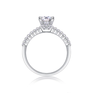 S925 sterling silver ring with 1ct round moissanite diamond and pavé setting stones