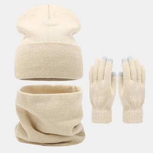 Winter 3-piece knit set featuring warm beanie, neck warmer, and touchscreen gloves