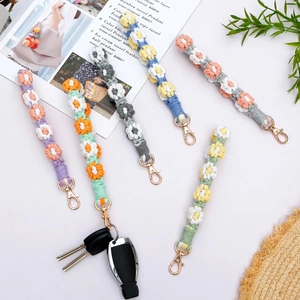 Handmade Daisy Floral Phone Lanyard Cotton Macrame Wrist Strap Anti-lost Phone Chain Bohemian Style Keychain For Women