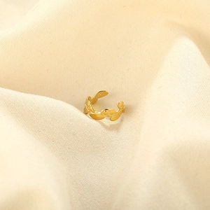 Korean Style Geometric Stainless Steel Leaf Shape Ear Clip Gold Plated Minimalist High End Fashion Jewelry For Women