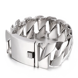 Men's silver-toned chunky D-shaped Cuban link chain bracelet in stainless steel